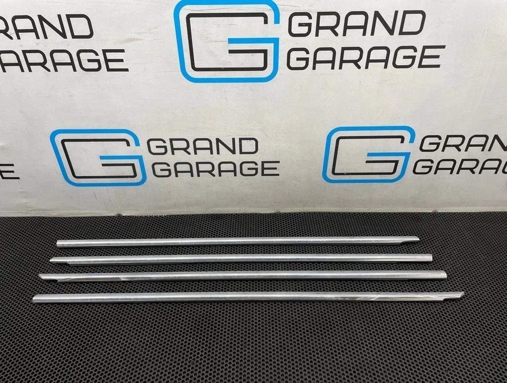 Молдинги стекол Bmw 5-Series 2011 51357182299 F10 N52B25A 2.5