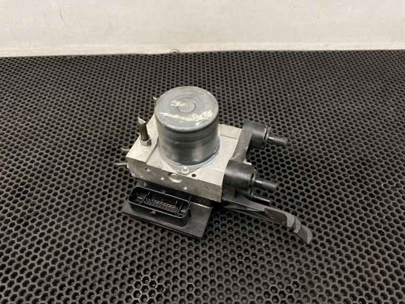 Блок ABS Mercedes-Benz E-Class 2010 A2124312012 W212 272.980 3.5