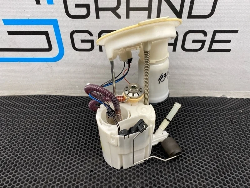 Насос топливный Bmw 3-Series 2014 16117243975 F30 N20B20B 2.0