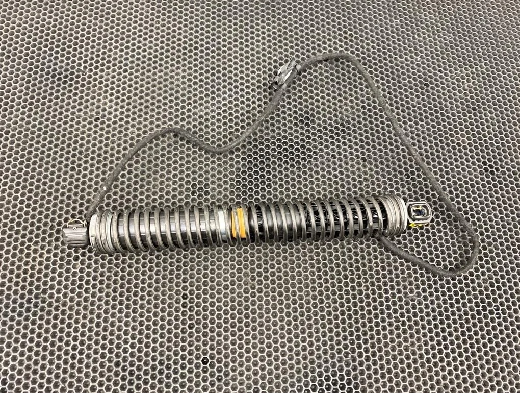 Амортизатор багажника Bmw 7-Series 2011 7185714 F01 N54B30A 3.0, правый