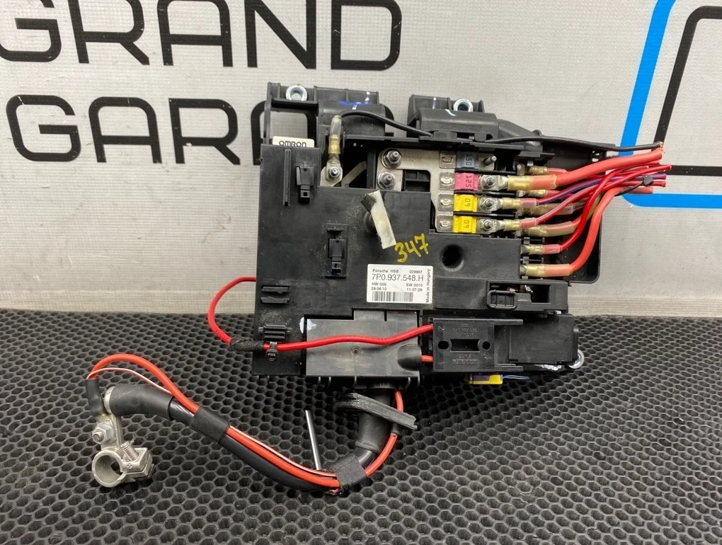 Блок предохранителей Porsche Cayenne 2010 95861030800 958 M55.02 3.6