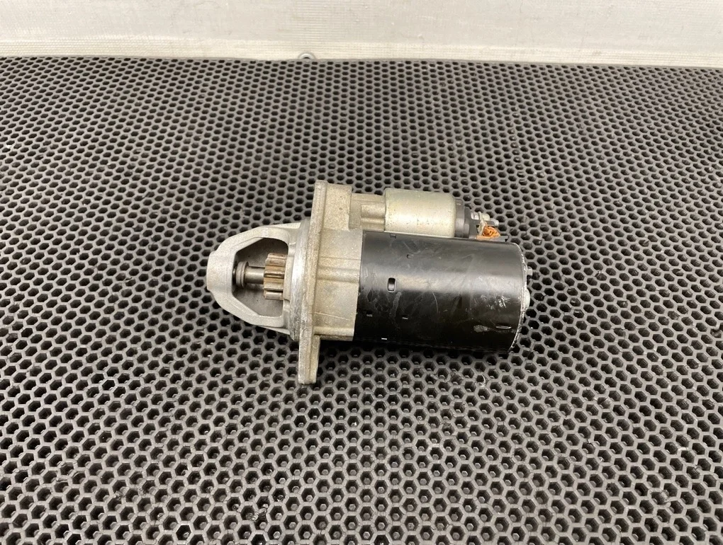 Стартер Bmw X5 2008 12417610343 E70 N52B30A 3.0