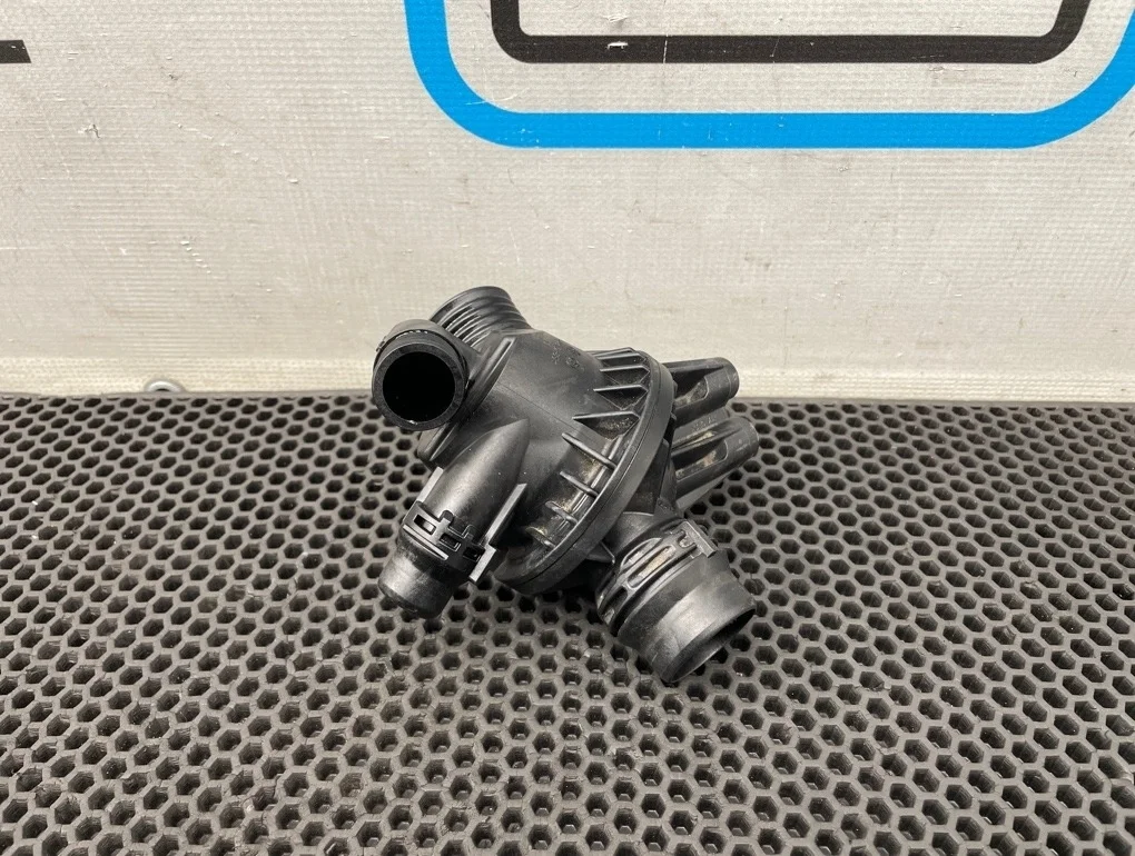 Термостат Bmw X3 2011 7586783 F25 N52B30A 3.0