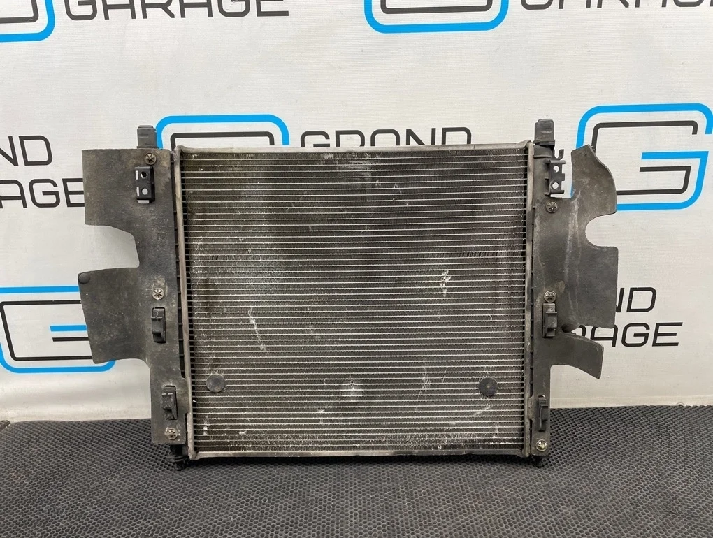 Радиатор охлаждения Mercedes-Benz Ml-Class 2001 A1635002204 W163 112.942 3.2