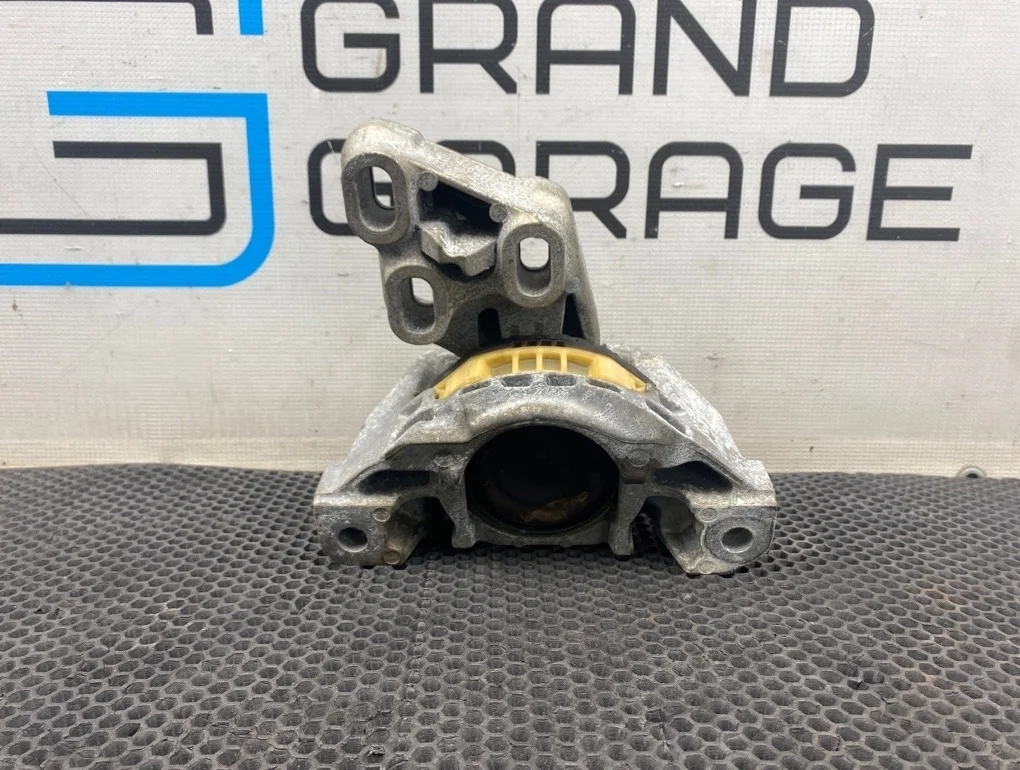 Кронштейн АКПП Mercedes-Benz B-Class 2013 A2462400617 W246 270.910 1.6, левый