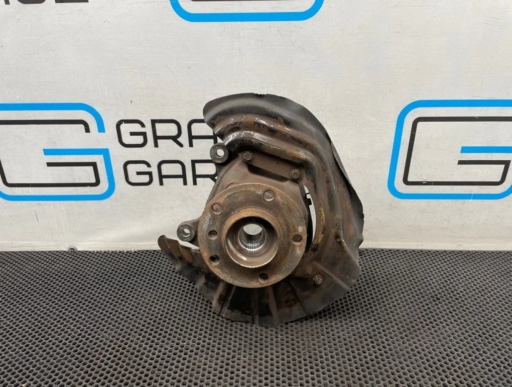 Кулак Bmw X3 2011 31216855954 F25 N52B30A 3.0, передний правый