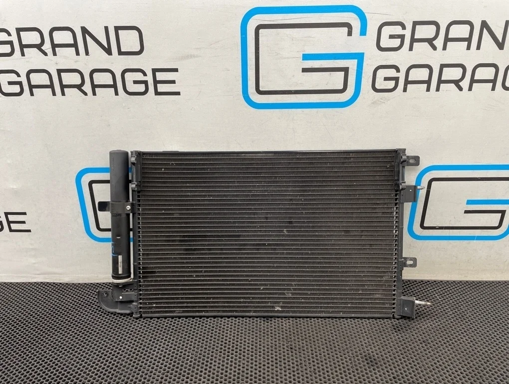 Радиатор кондиционера Jaguar Xf 2013 C2Z20464 X250 204PT 2.0