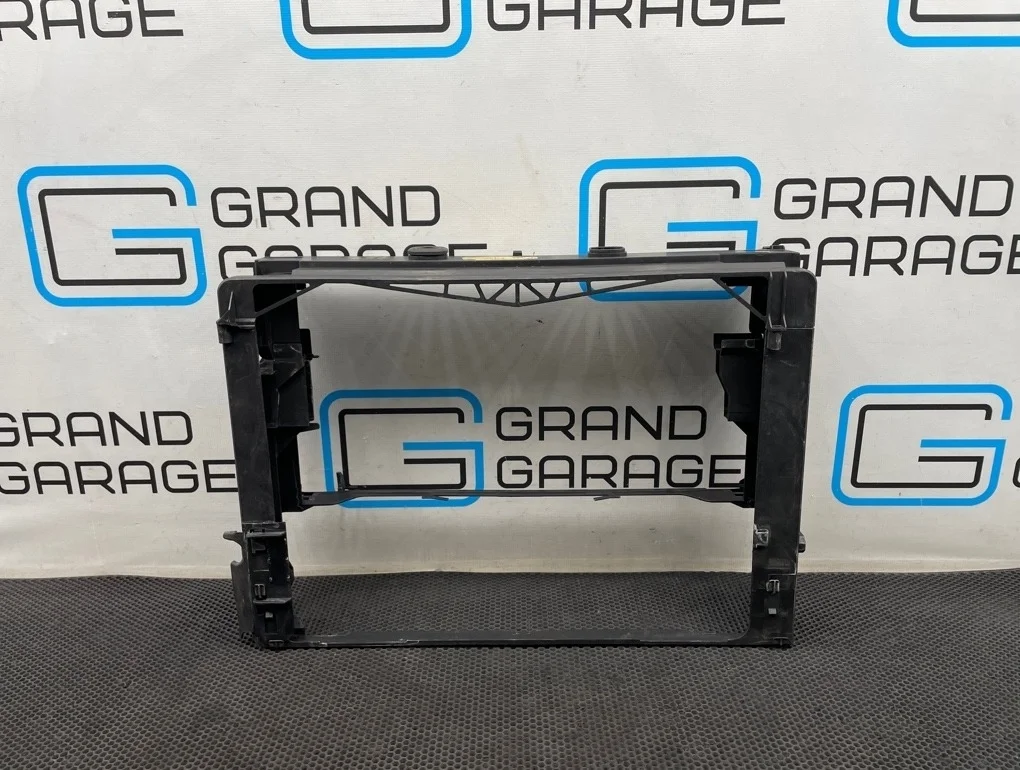 Дефлектор радиатора Bmw 5-Series 2010 17117639071 F10 N55B30A 3.0