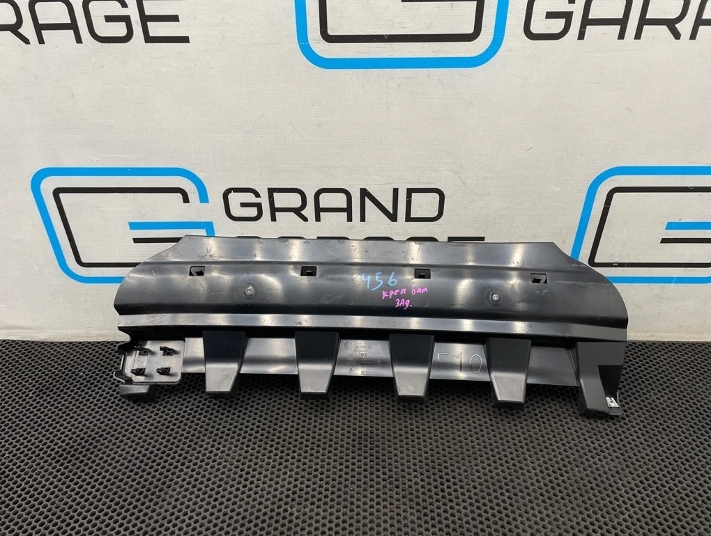 Кронштейн бампера Bmw 5-Series 2010 51127204017 F10 N55B30A 3.0, задний