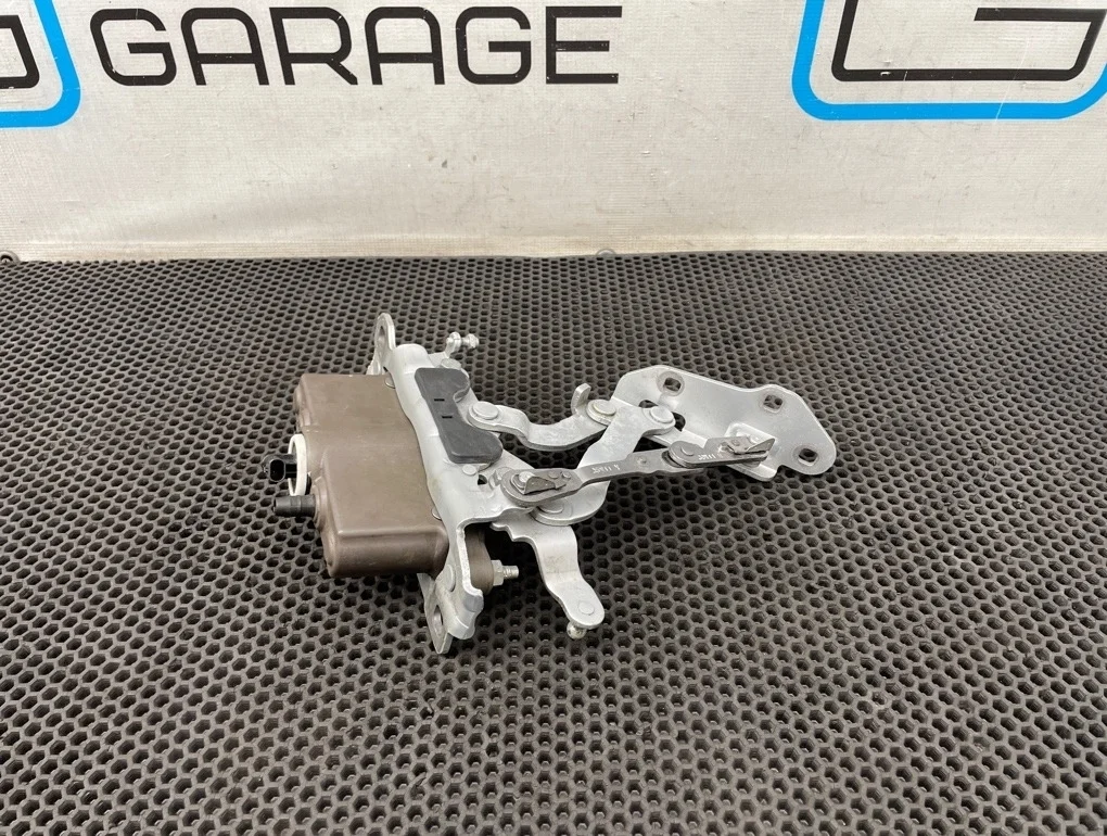 Петля капота Mercedes-Benz E-Class 2012 A2048800128 W212 276.952 3.5, левая