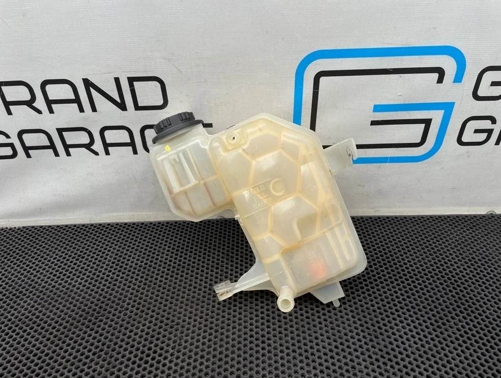 Бачок расширительный Land Rover Discovery 2006 PCF500015 L319 406PN 4.0