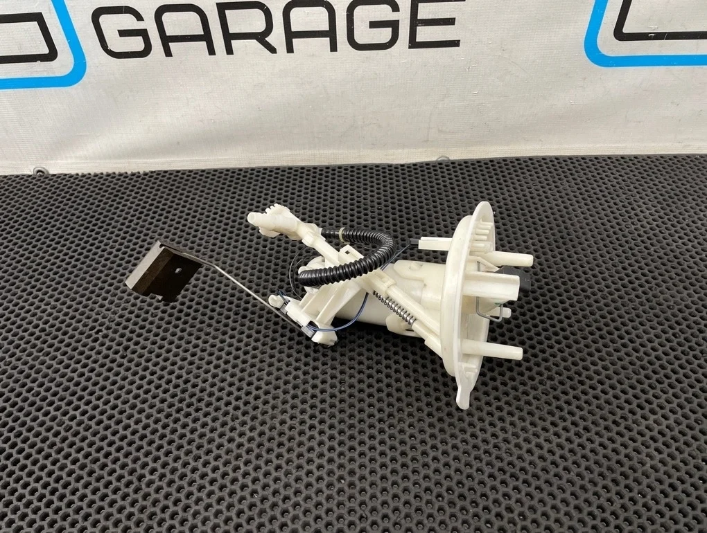 Датчик уровня топлива Mercedes-Benz C-Class 2012 A2124701394 C204 271.820 1.8