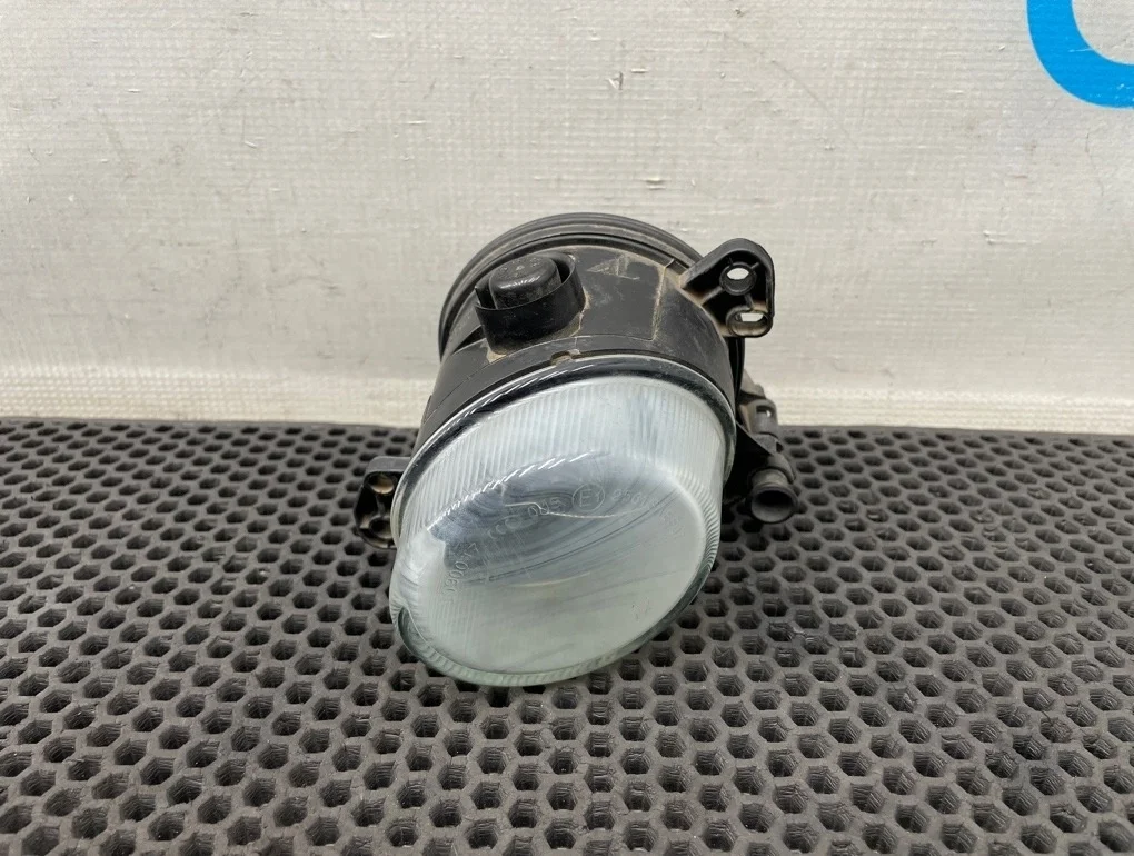 Фара противотуманная Mercedes-Benz C-Class 2011 A2128200956 W204 271.860 1.8, передняя левая