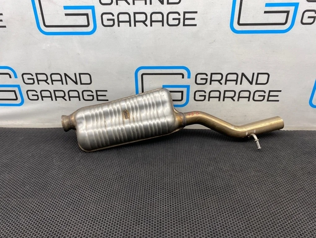 Резонатор Mercedes-Benz C-Class 2011 A2074911601 W204 271.860 1.8