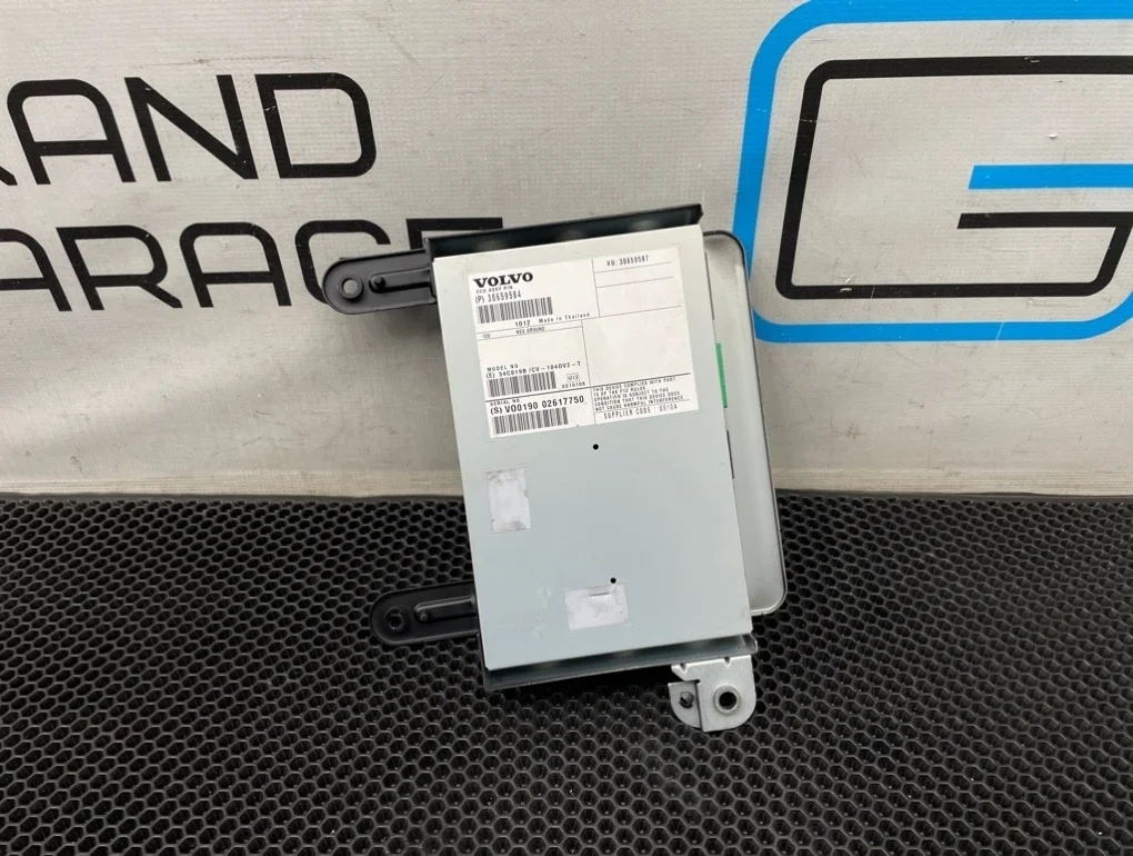 Усилитель звука Volvo Xc60 2011 36003216 DZ B4204T6 2.0