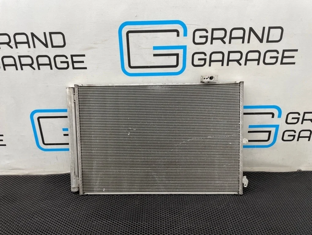 Радиатор кондиционера Mercedes-Benz E-Class 2011 A2045000654 C207 271.860 1.8