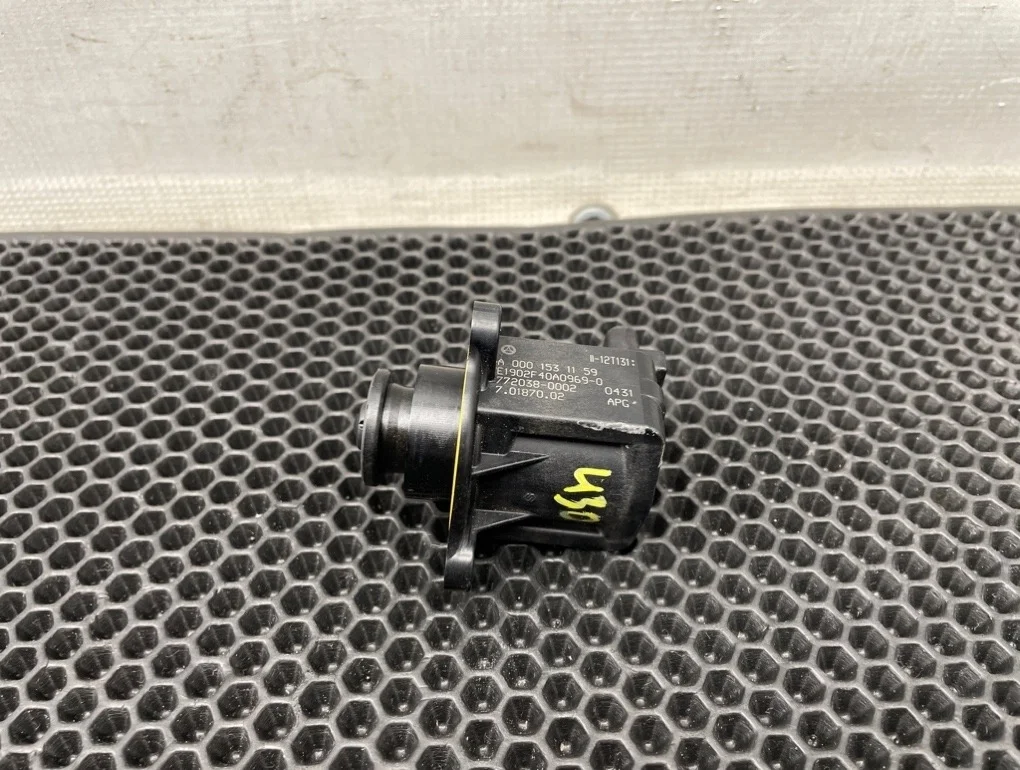 Клапан электромагнитный Mercedes-Benz B-Class 2012 A0001531159 W246 270.910 1.6