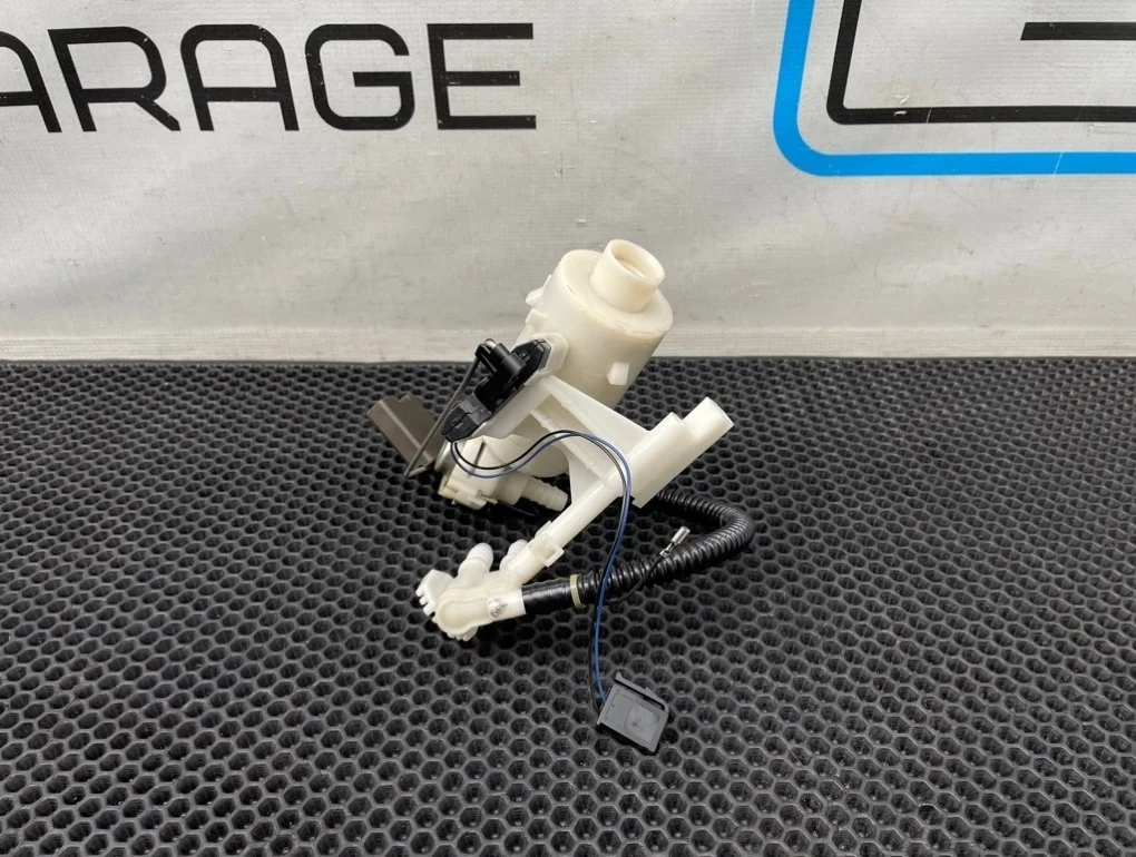 Датчик уровня топлива Mercedes-Benz E-Class 2011 A2124701394 C207 271.860 1.8