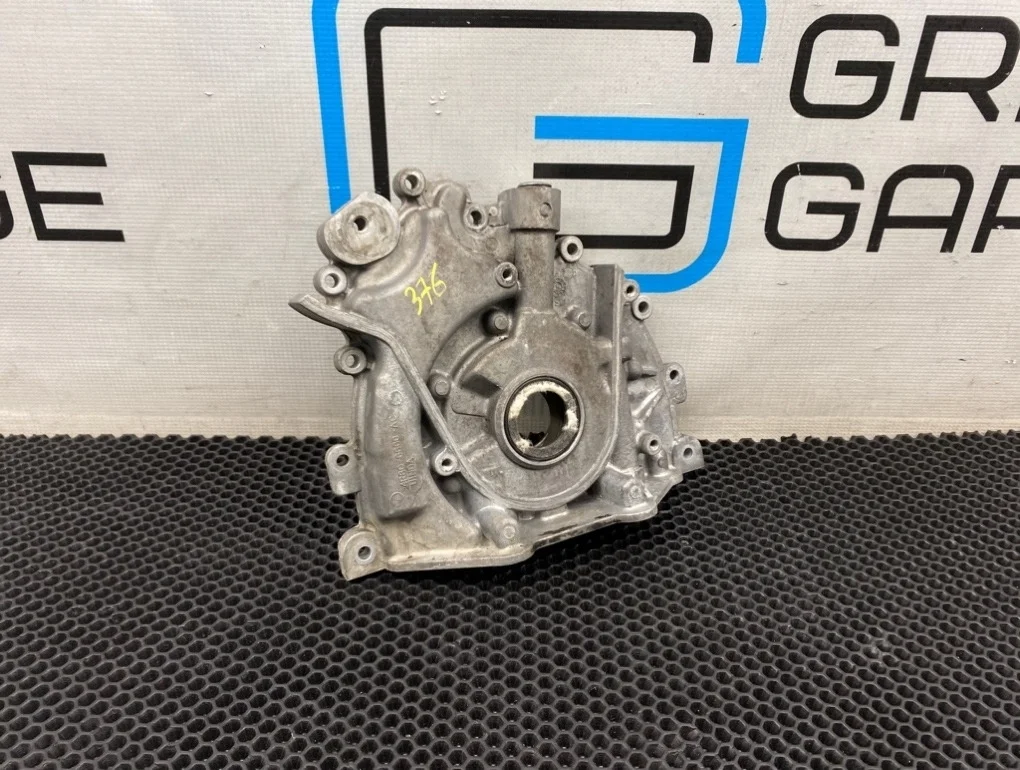 Насос масляный Land Rover Range Rover Sport 2006 1348651 L320 276DT 2.7