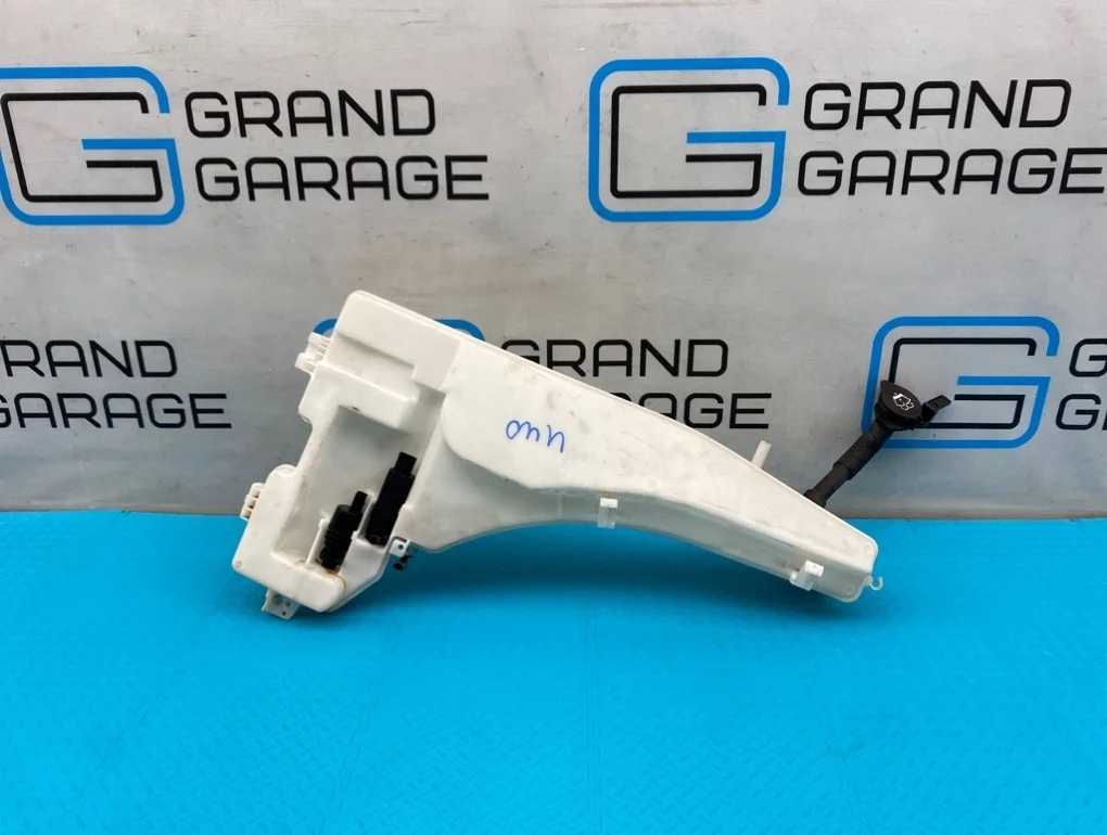 Бачок омывателя Bmw X6 2009 61677191000 E71 N54B30A 3.0