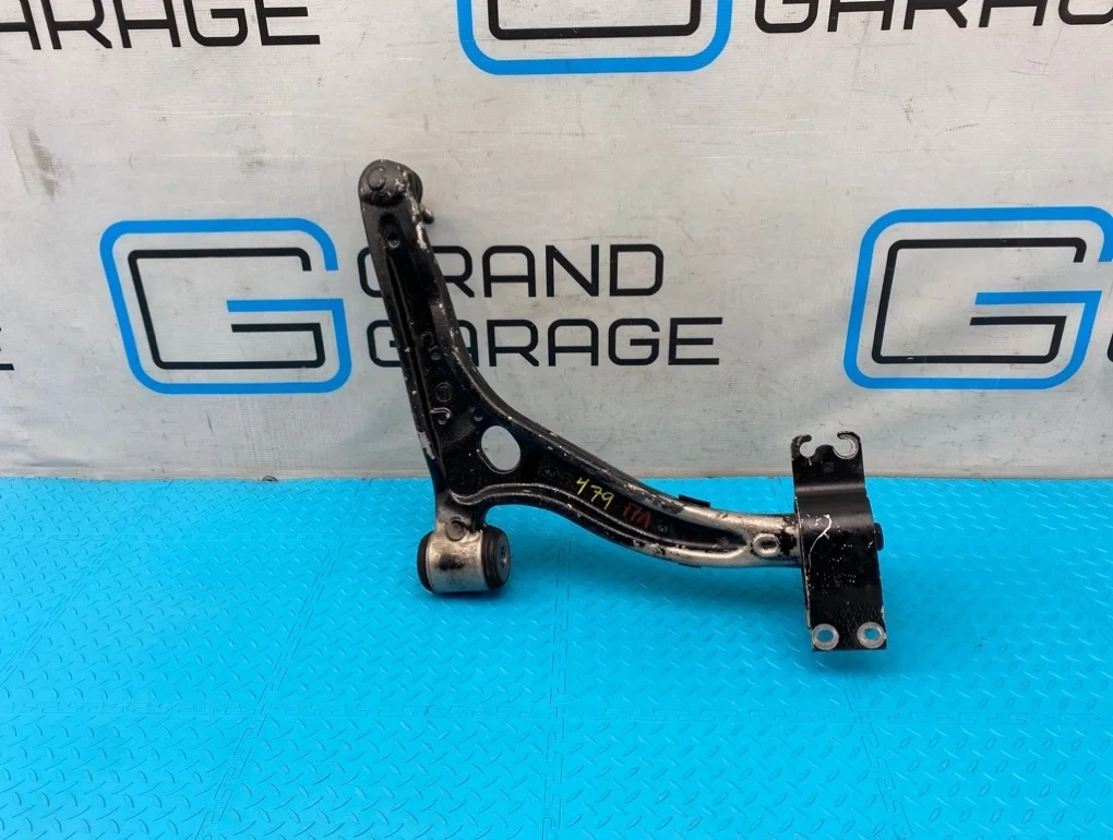 Рычаг Mercedes-Benz Cla-Class 2013 A2463330300 C117 270.920 2.0, передний левый