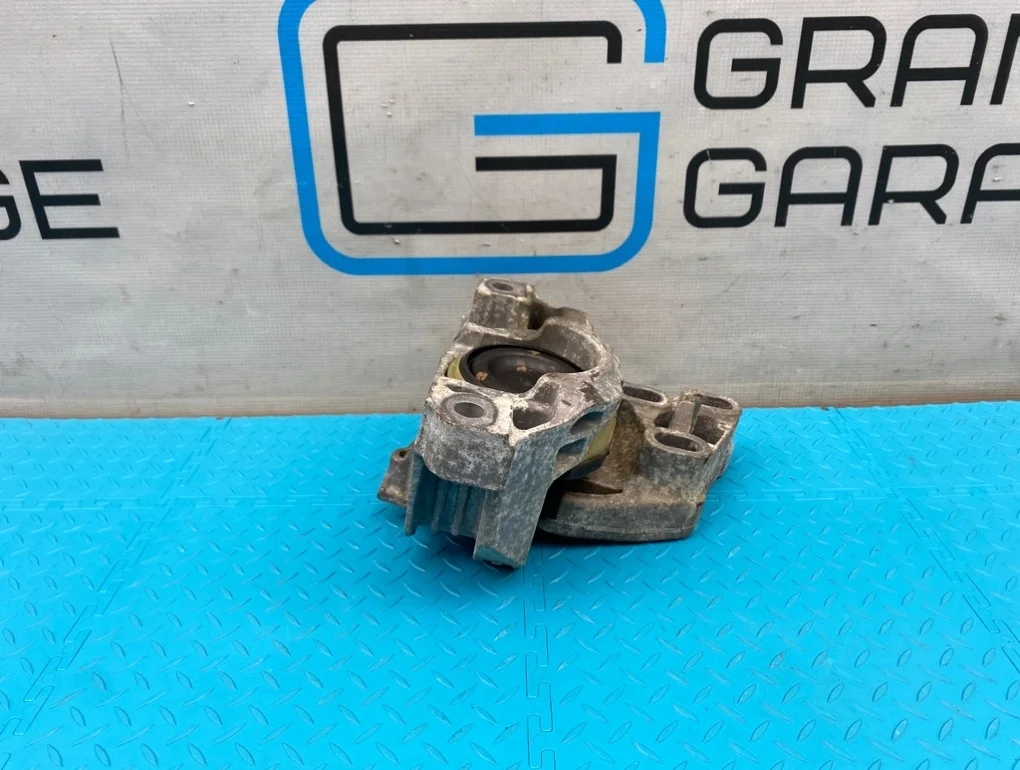 Кронштейн АКПП Mercedes-Benz B-Class 2013 A2462400617 W246 270.910 1.6, левый