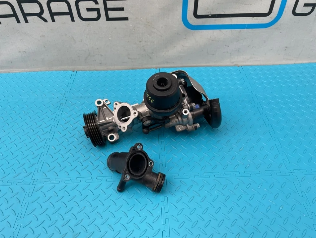 Насос водяной электрический Mercedes-Benz B-Class 2012 A2702000801 W246 270.910 1.6