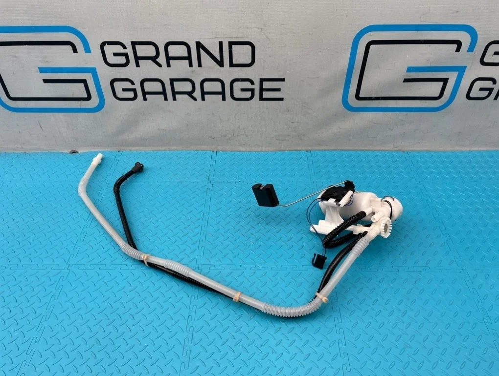 Датчик уровня топлива Mercedes-Benz C-Class 2013 A2124701394 W204 271.820 1.8