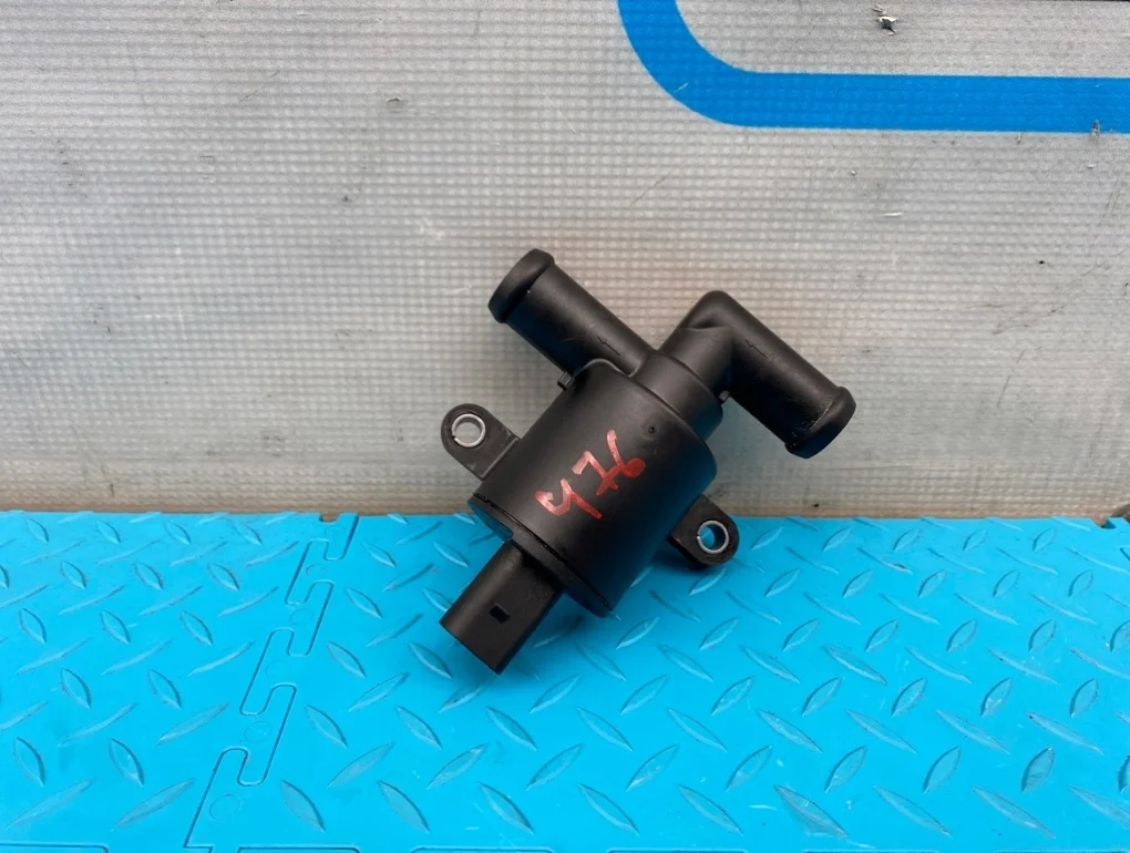 Клапан электромагнитный Audi A6 2011 4H0121671D C7 CHVA 2.8