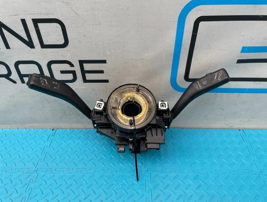 Переключатель подрулевой Volkswagen Scirocco 2009 1K0905141 137 CAWB 2.0