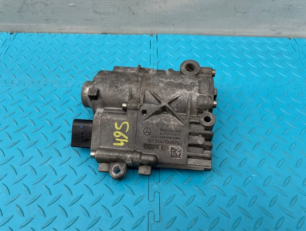 Насос акпп/маслонасос Mercedes-Benz E-Class 2013 A2212700197 W212 276.952 3.5