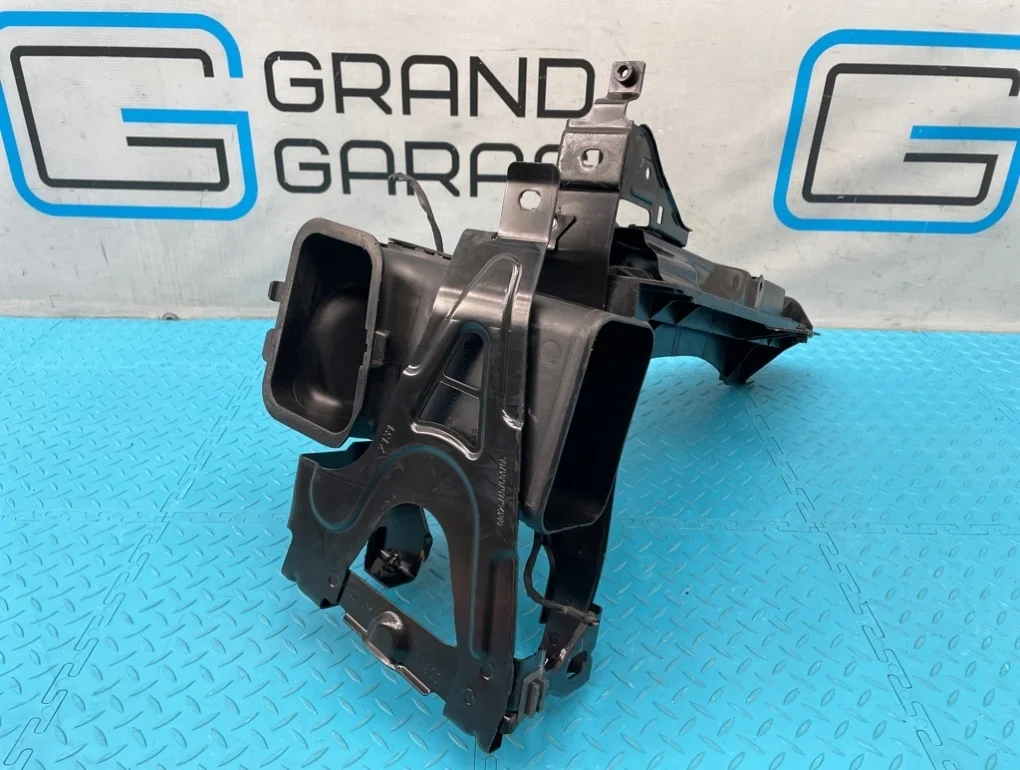 Кронштейн фары Bmw 7-Series 2012 51647184159 F01 N54B30A 3.0, левый