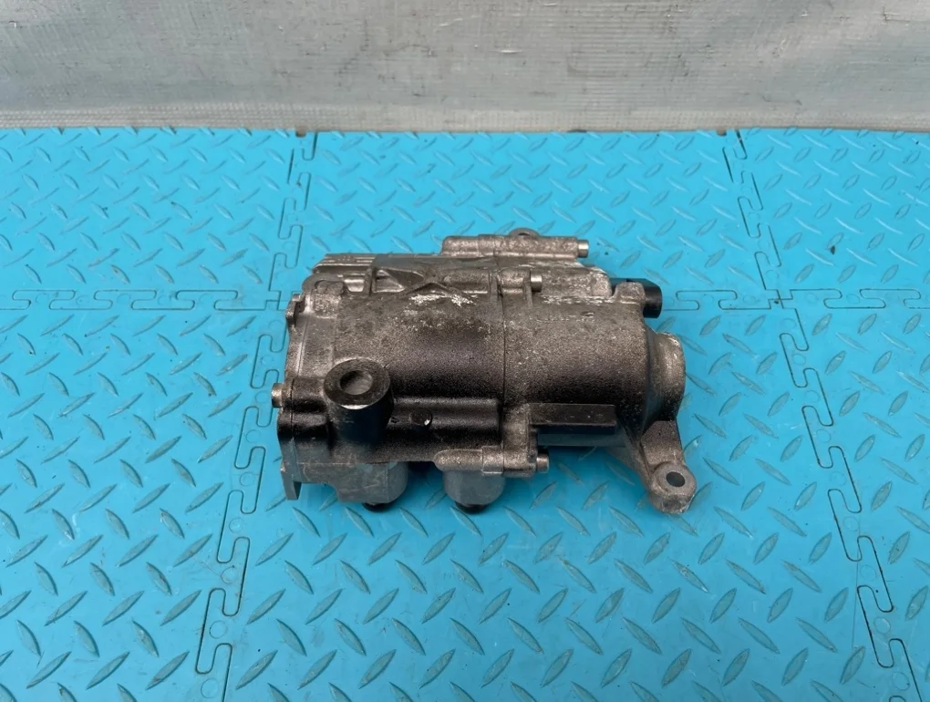 Насос акпп/маслонасос Mercedes-Benz E-Class 2011 A2212700197 W212 276.952 3.5