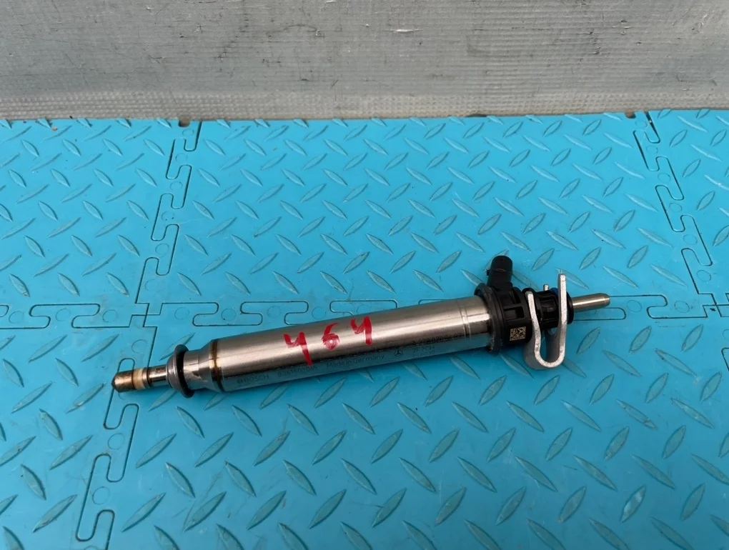 Форсунка топливная Mercedes-Benz E-Class 2011 A2780700687 W212 276.952 3.5