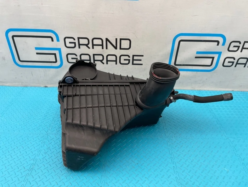 Корпус воздушного фильтра Volkswagen Touareg 2008 7L6129607AS 7L6 BHK 3.6