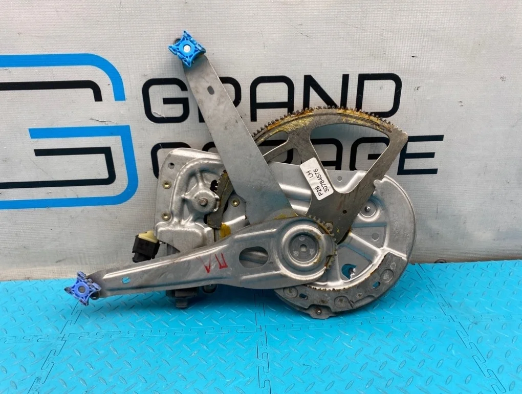 Стеклоподъемник Volvo Xc90 2007 30784576 C B6324S 3.2, передний левый