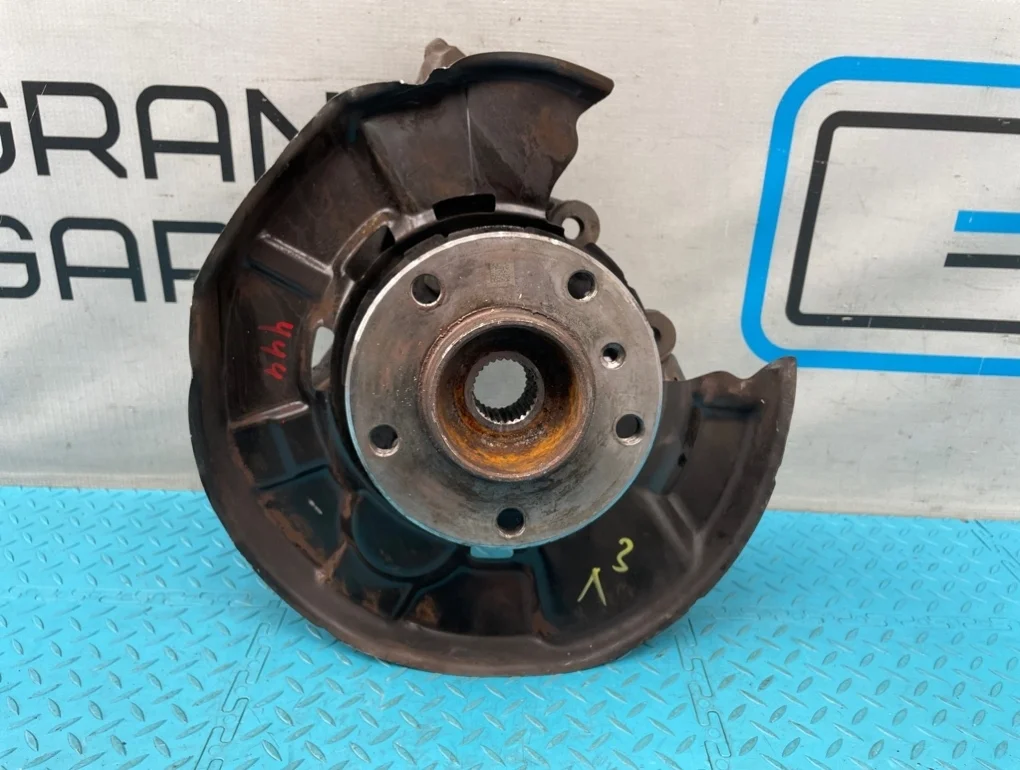 Кулак Bmw 3-Series 2013 33326792521 F30 N20B20B 2.0, задний левый