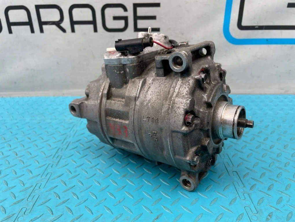 Компрессор кондиционера Mercedes-Benz S-Class 2006 A0022301211 W221 273.961 5.5