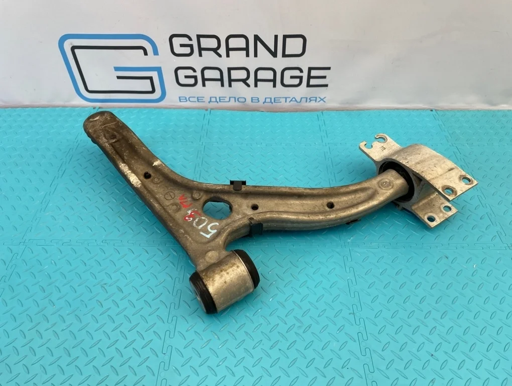 Рычаг Mercedes-Benz A-Class 2012 A2463301707 W176 270.910 1.6, передний левый