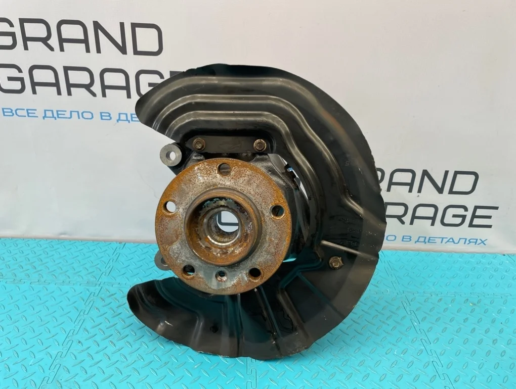 Кулак Bmw X3 2011 31216855954 F25 N52B30A 3.0, передний правый