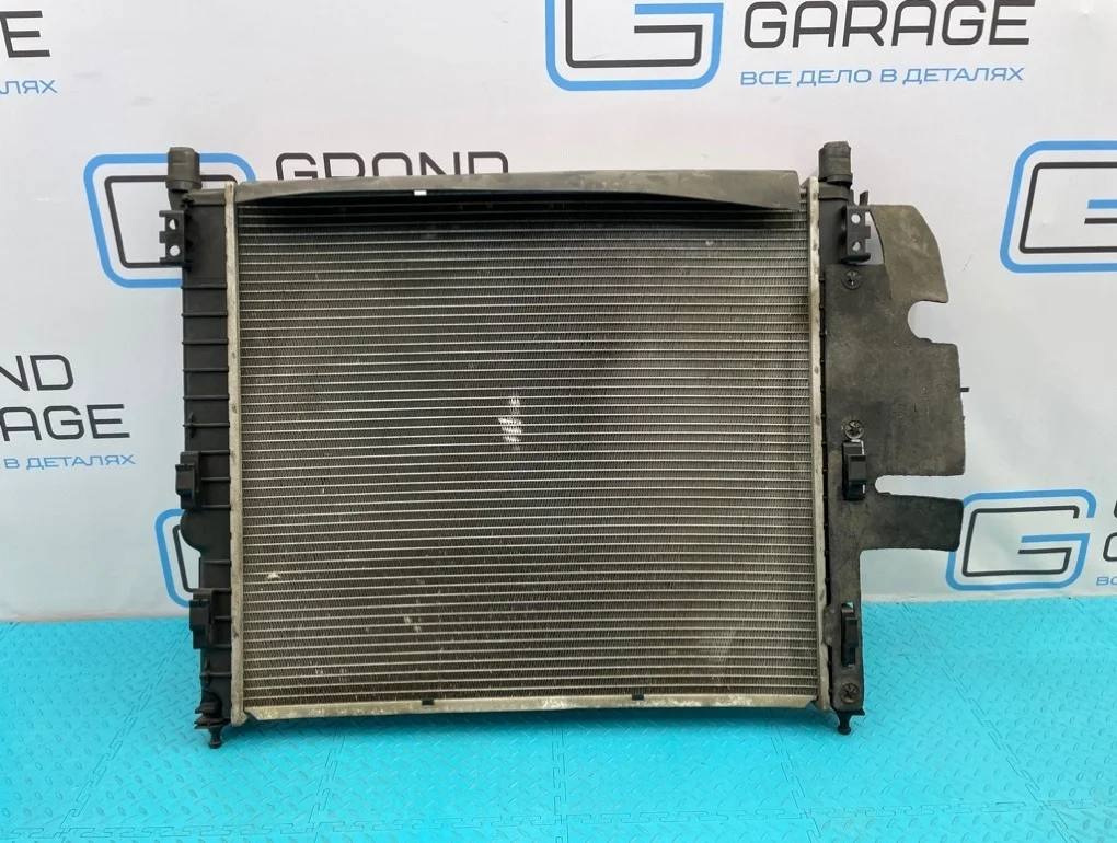 Радиатор охлаждения Mercedes-Benz Ml-Class 2004 A1635000003 W163 112.970 3.7