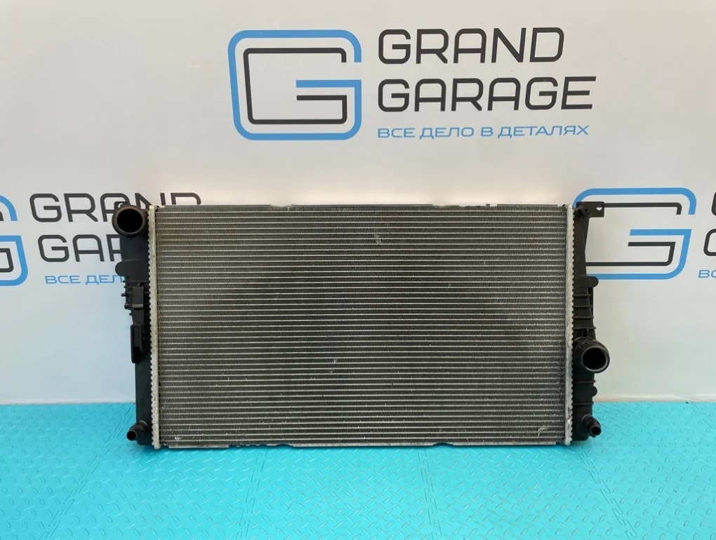 Радиатор охлаждения Bmw 4-Series 2014 17117618807 F32 N20B20B 2.0