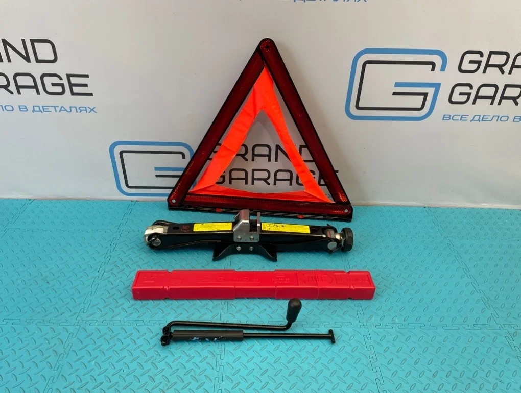 Набор инструментов Audi A4 Allroad 2011 8K0011031G 8KH CDNC 2.0