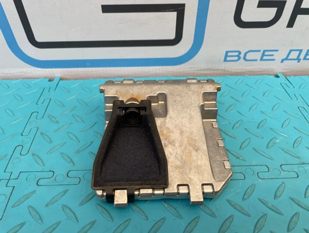 Камера передняя Mercedes-Benz Gla-Class 2014 A0009057302 X156 270.920 2.0