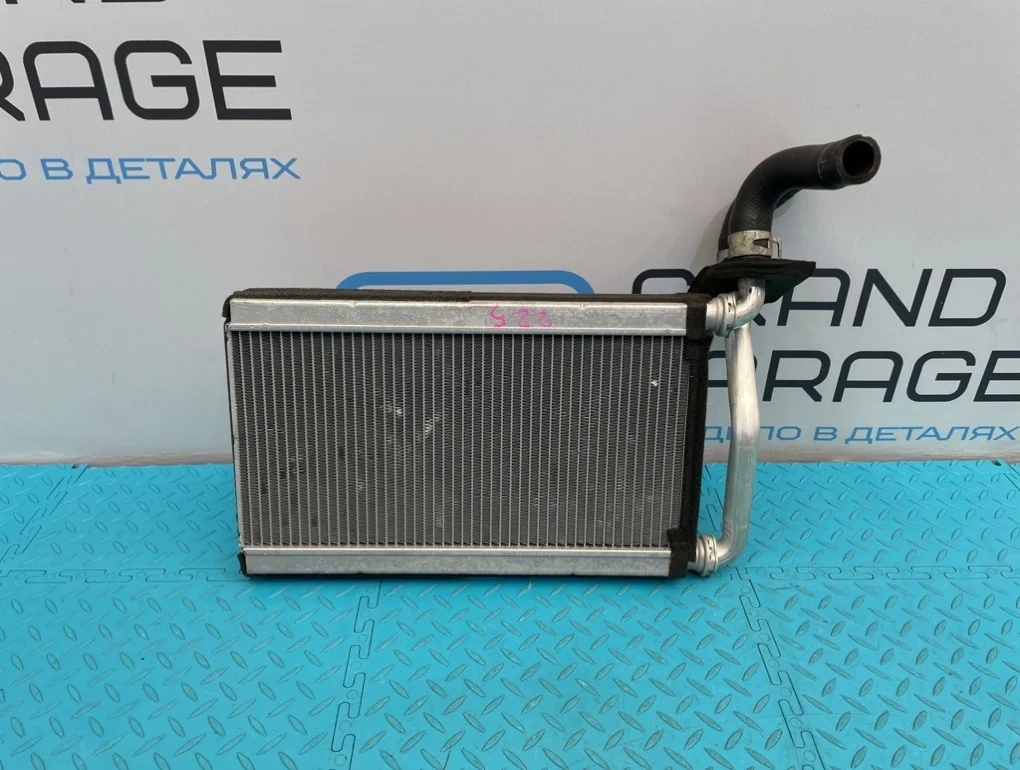 Радиатор печки Mitsubishi Pajero 1999 MR500659 V75W 6G74 3.5