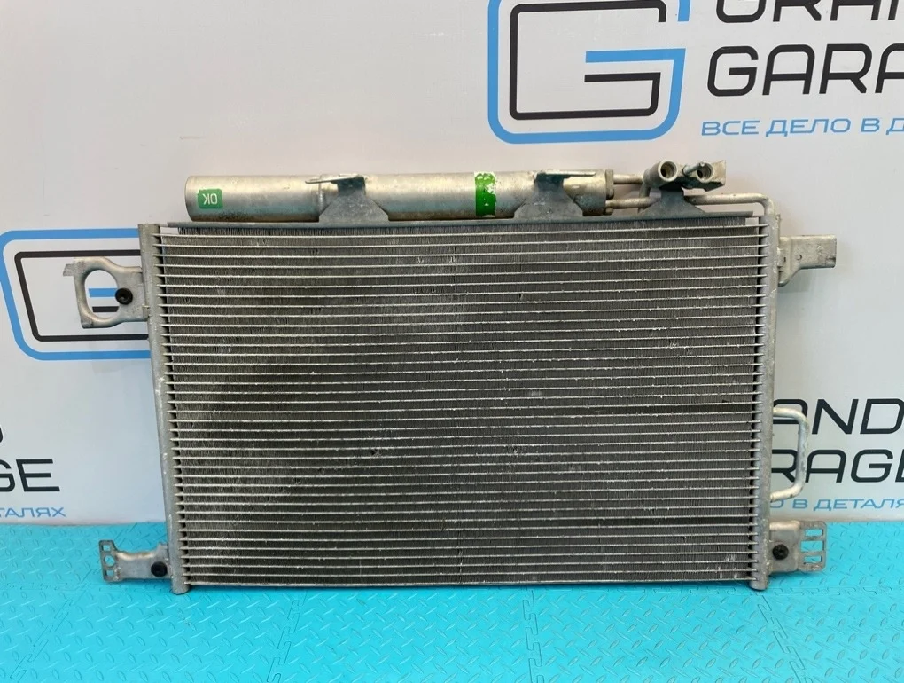 Радиатор кондиционера Mercedes-Benz C-Class 2004 A2035000854 W203 271.946 1.8