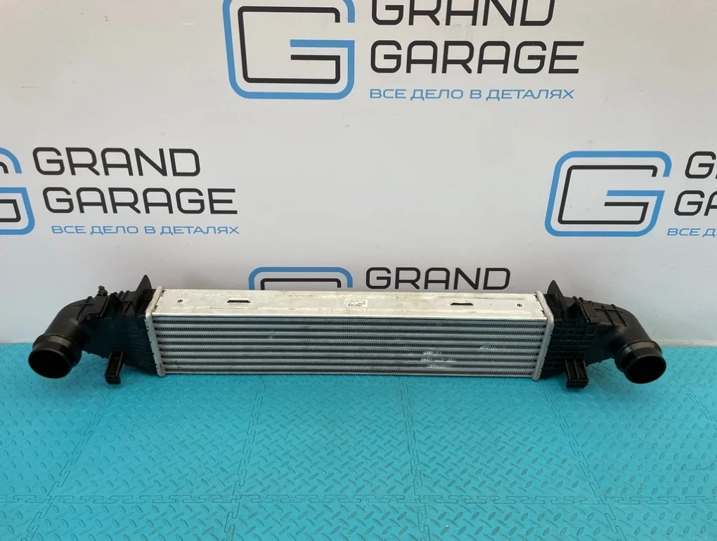 Интеркулер Mercedes-Benz C-Class 2012 A2045000000 W204 271.820 1.8