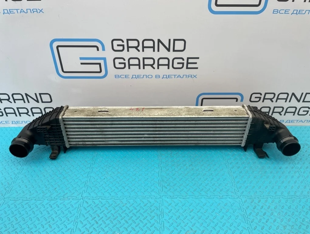 Интеркулер Mercedes-Benz C-Class 2013 A2045000000 W204 271.820 1.8