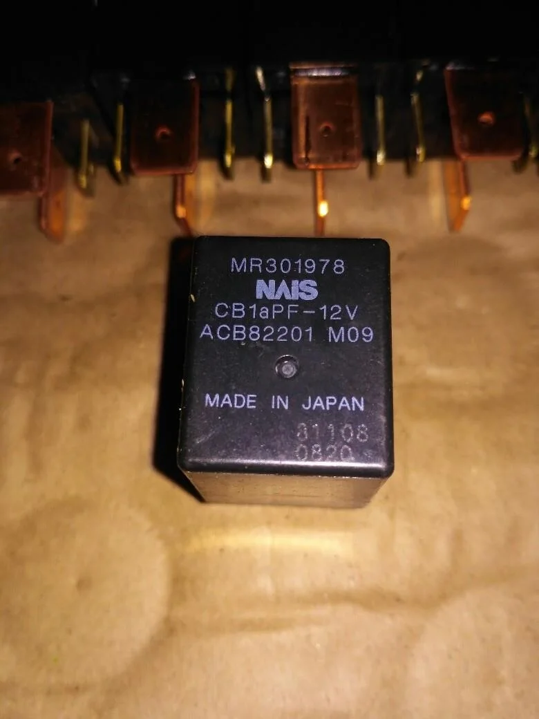 Б.у. реле MITSUBISHI mitsubishi MITSUBISHI mitsubishi