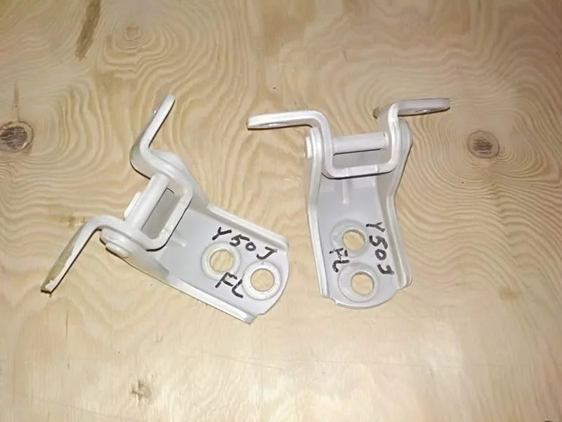 Б.у. петля двери NISSAN FUGA PY50 NISSAN FUGA PY50